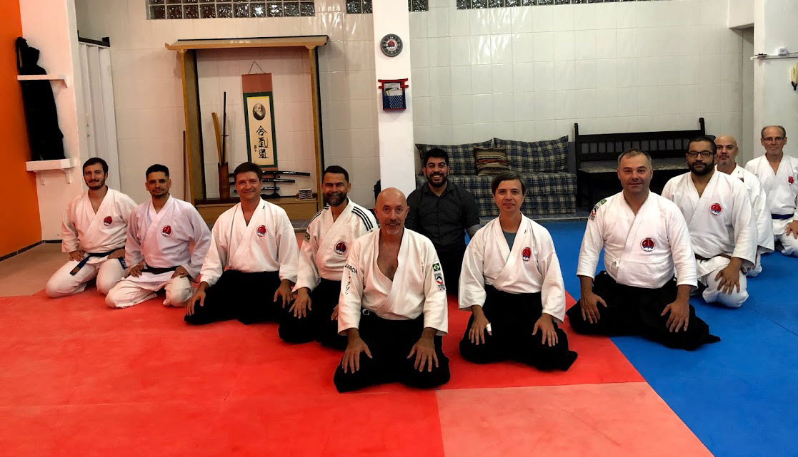 Turma de Aikido no IKE Dojo