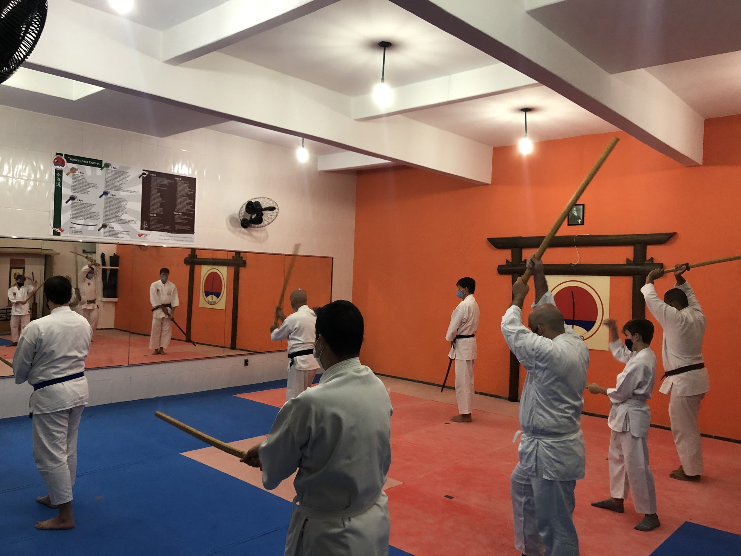 Treino com bo no IKE Dojo